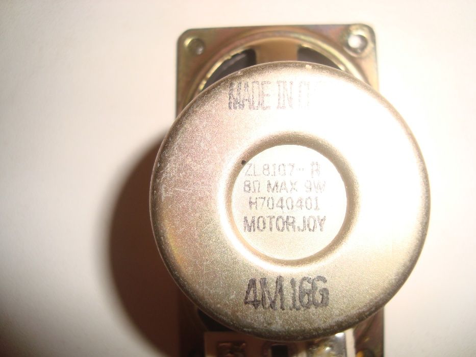 colunas audio com potencia de 9 W