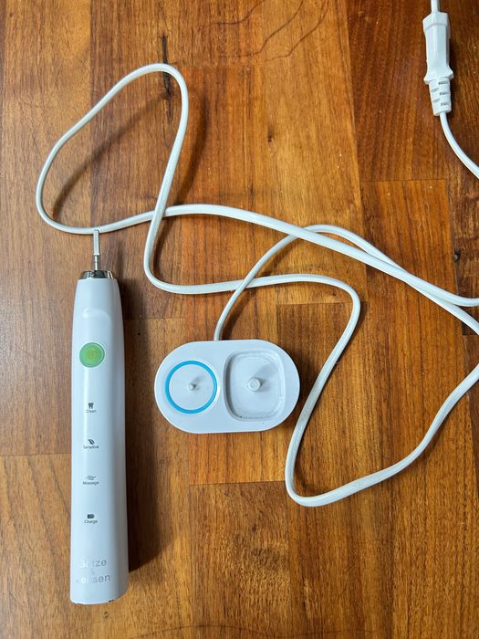 Szczoteczka soniczna GÖTZE & JENSEN ST700