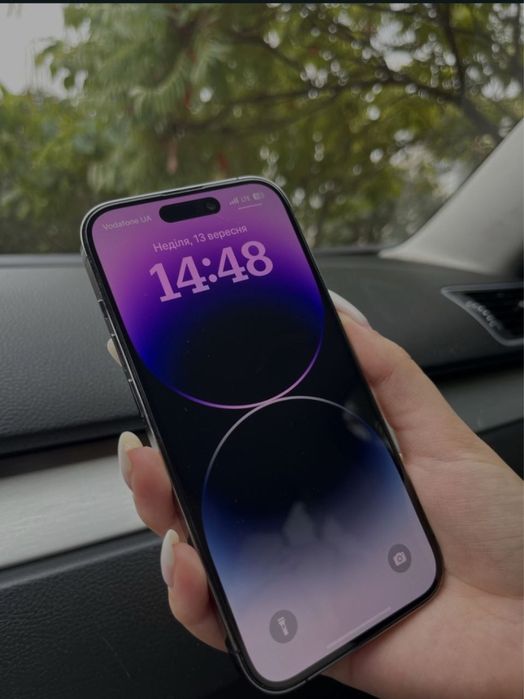 Гарний IPhone 14 Pro 256GB Apple