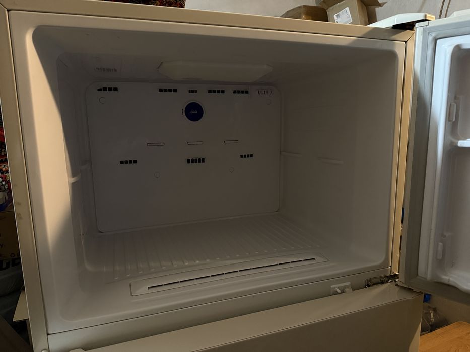 Продам холодильник samsung