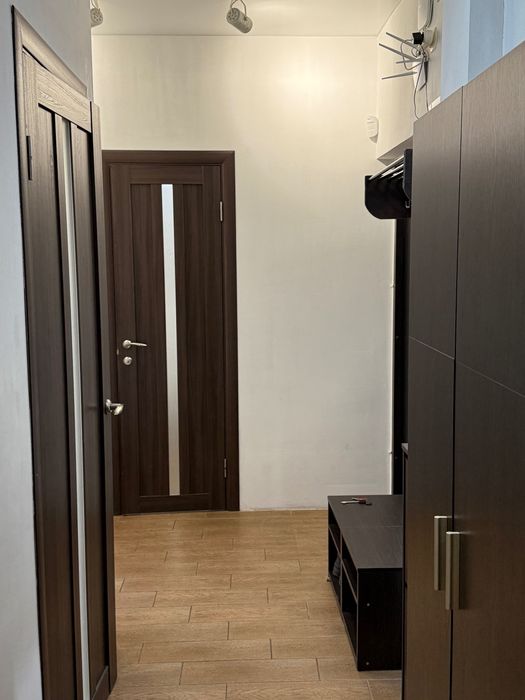 Чудова двокімнатна в сучасному будинку