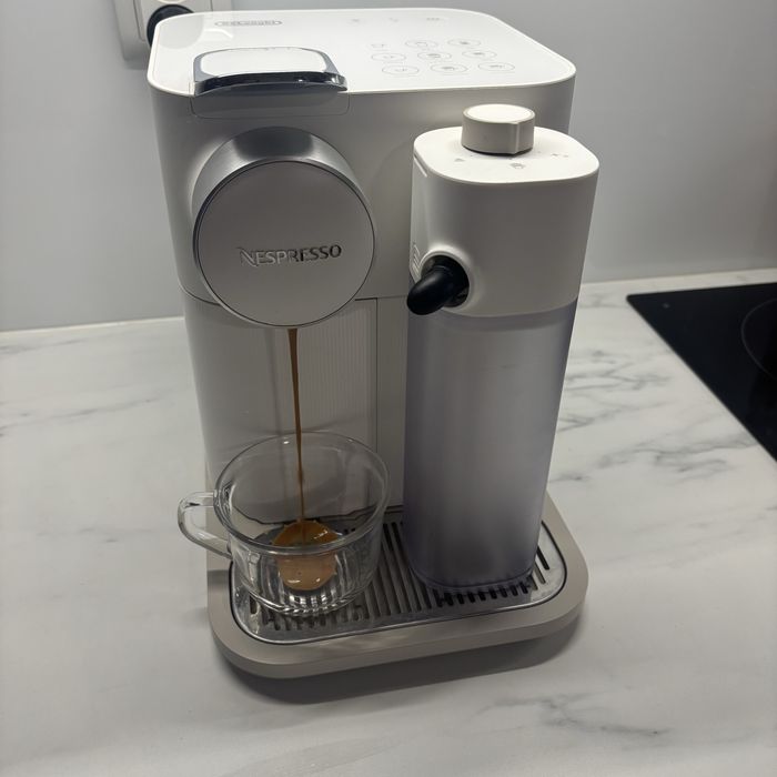 Ekspres na kapsułki DeLonghi Nespresso Gran Lattissima