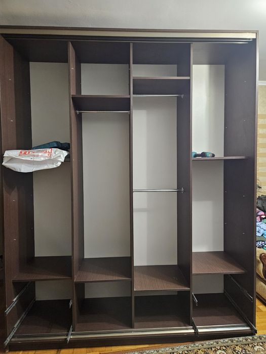 Продам шафу купе.