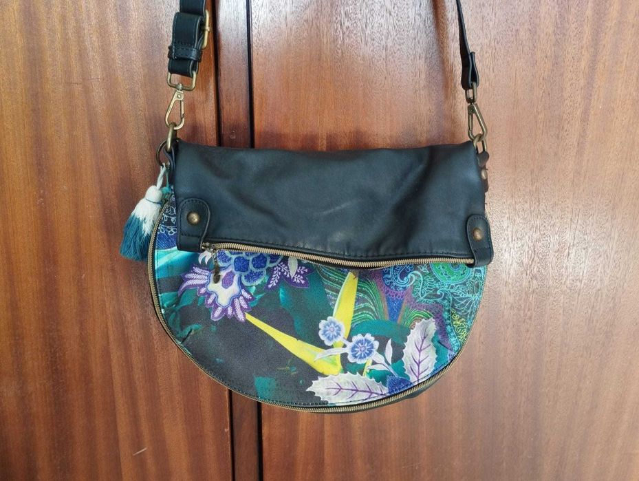 mala marca Desigual