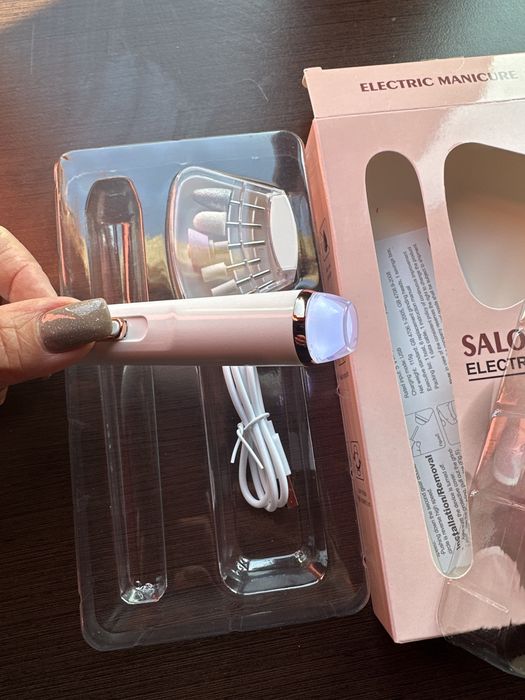 Zestaw do manicure, nowy, elektryczny