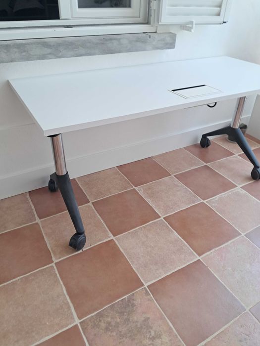 Mesa de escritorio/estudante.