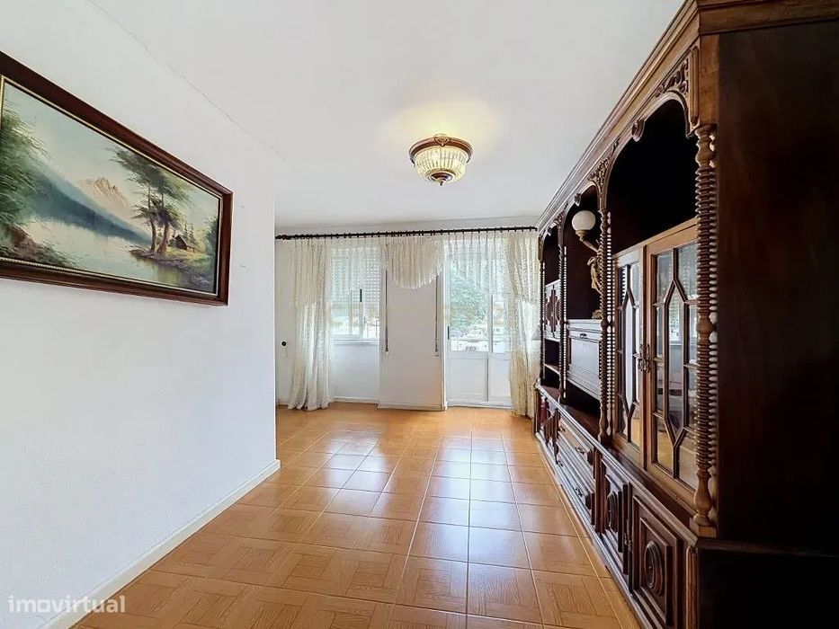 Moradia em 1.ª Linha de Mar com Acesso à Praia