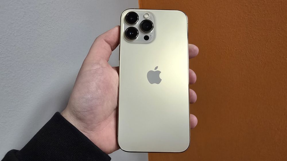 iPhone 13 Pro Max 128GB złoty, stan bdb