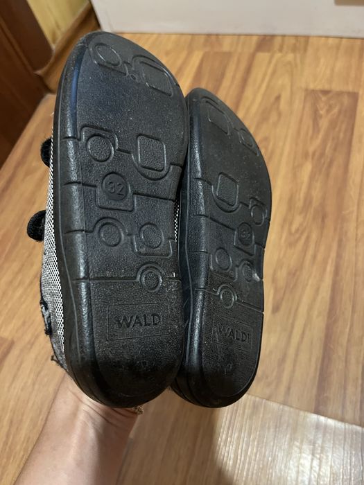 Тапочки(перезувне в школу)