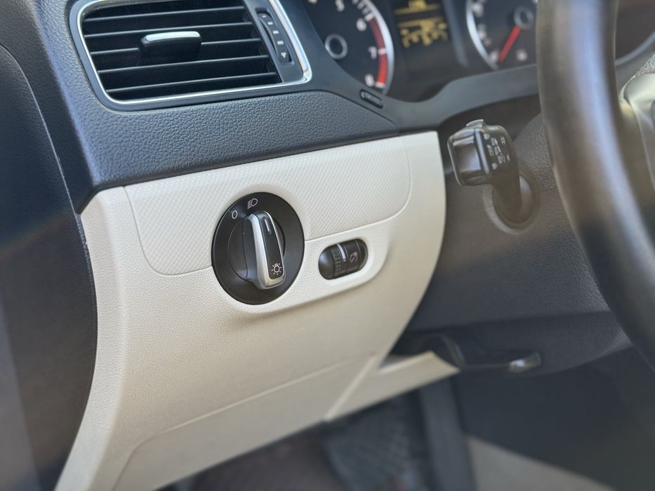 Volkswagen Jetta 2.5 2012