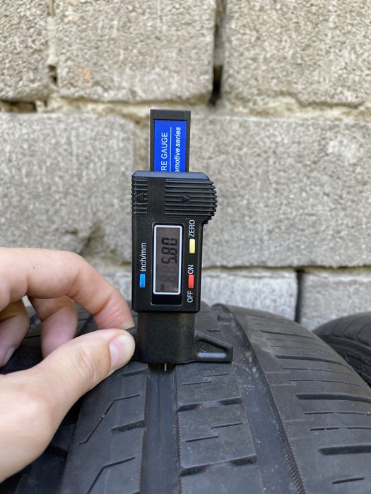 2шт 6мм 255/40R19 Duraturn Mozzo Sport