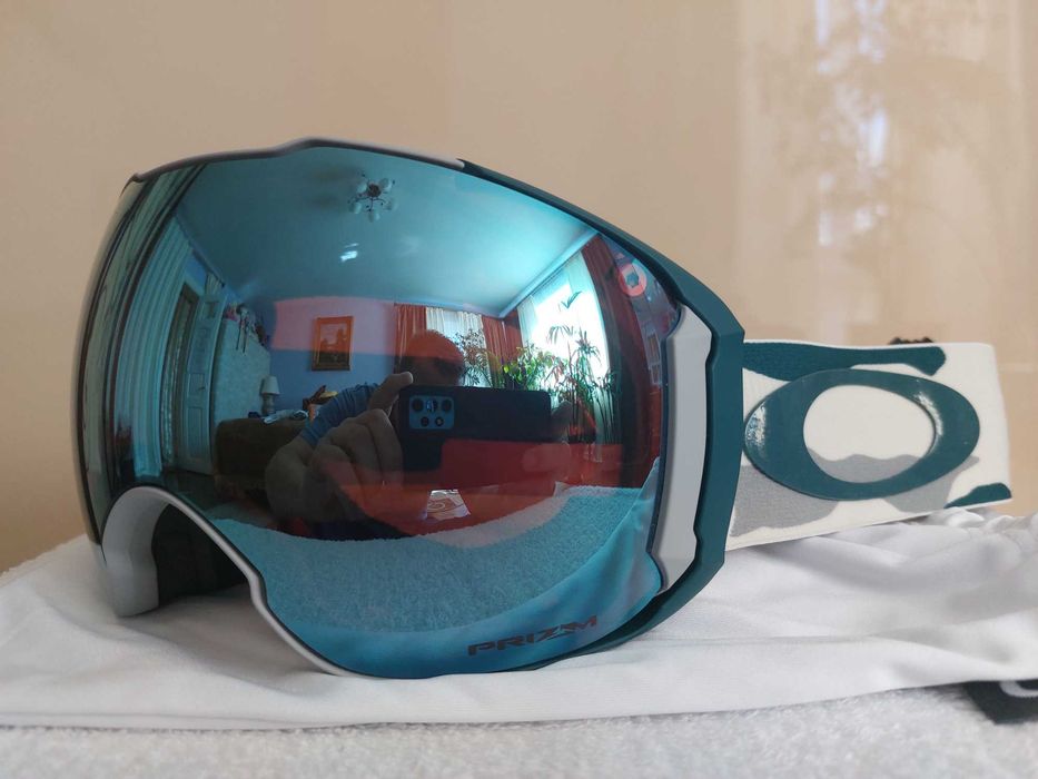 Маска очки лыжная горнолыжная OAKLEY AIRBRAKE XL PRIZM