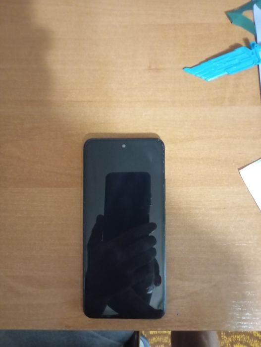 Продам телефон Редми нот 12 б/у