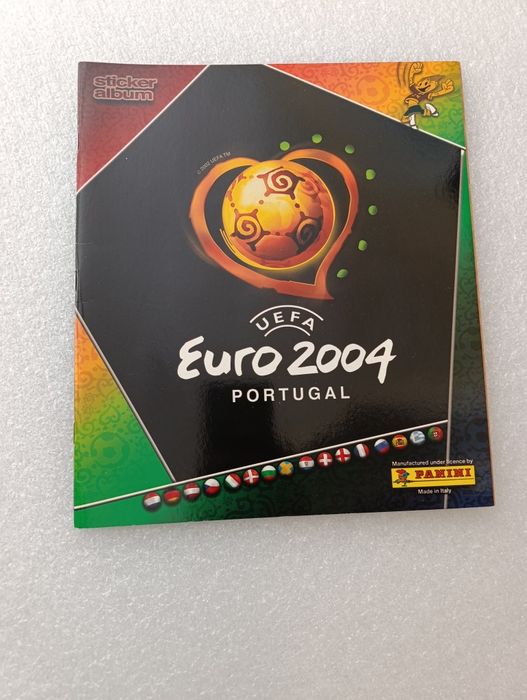 Caderneta de cromos de futebol vazia Euro 2004 Panini
