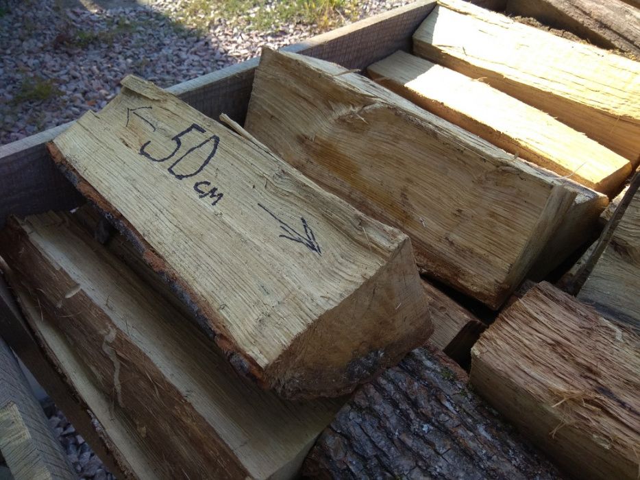 Дрова Дуб 50см Київ купить Дрова колоті Киев купити дрова рублені