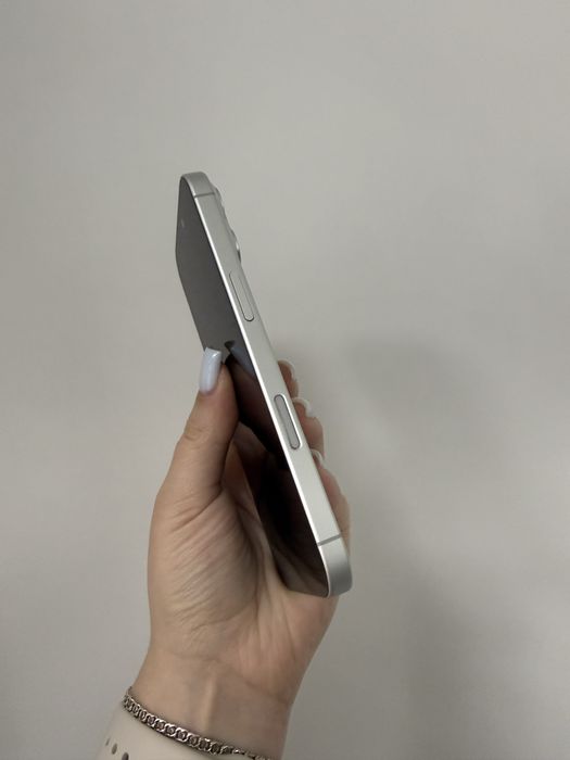 Iphone 17 white