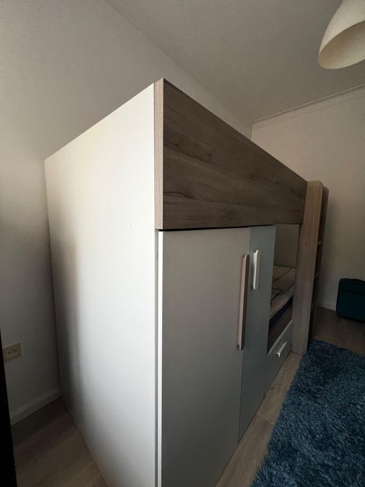 Beliche com roupeiro