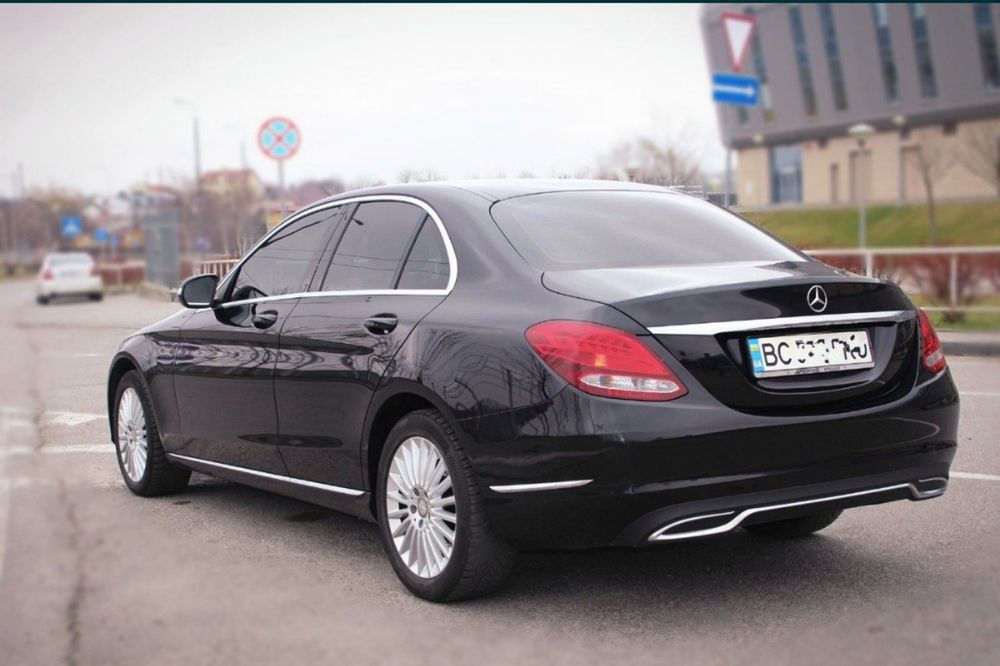 Продам С клас w205 2015 D