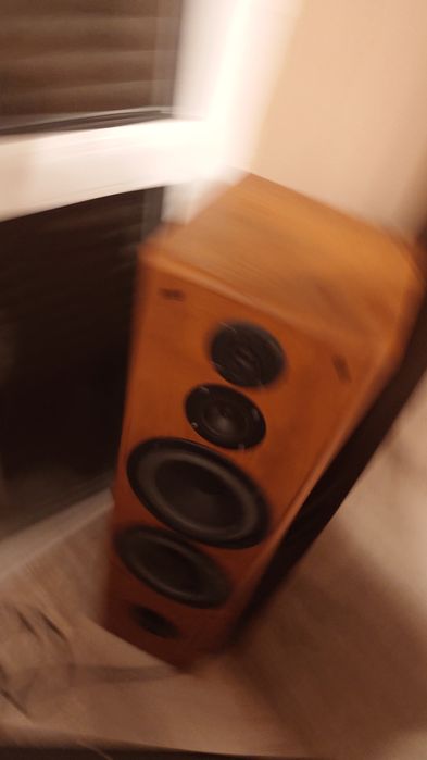 Mam na sprzedaż głosniki plus wzmacniacz