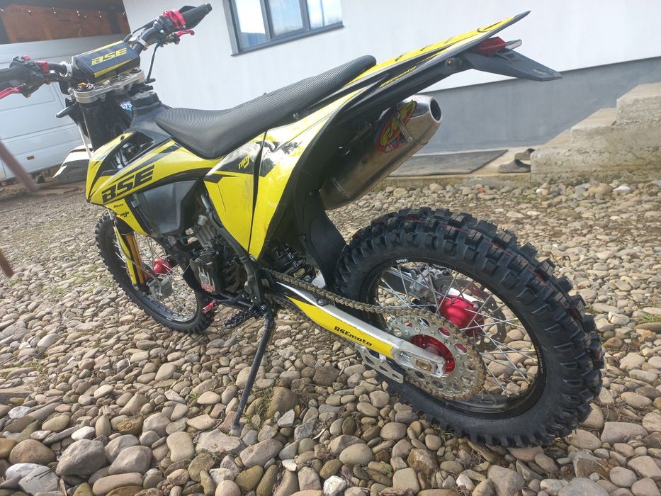 Продаю мотоцикл BSE X6 33 л.с