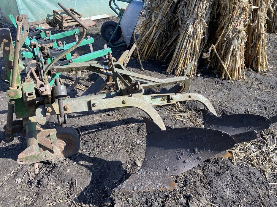 Плуг оборотний 2по25  Fella Victormat II 500.