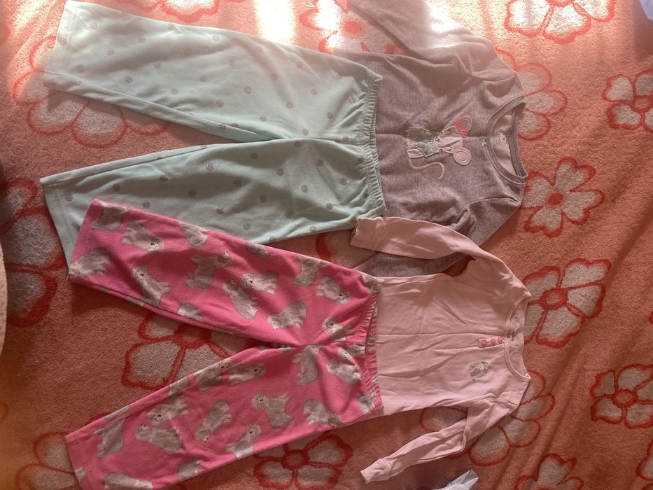 Теплі піжамкм Carter’s , р. 3Т
