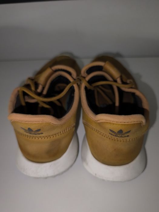 Adidas Tubular Castanho (Homem) - 39/40