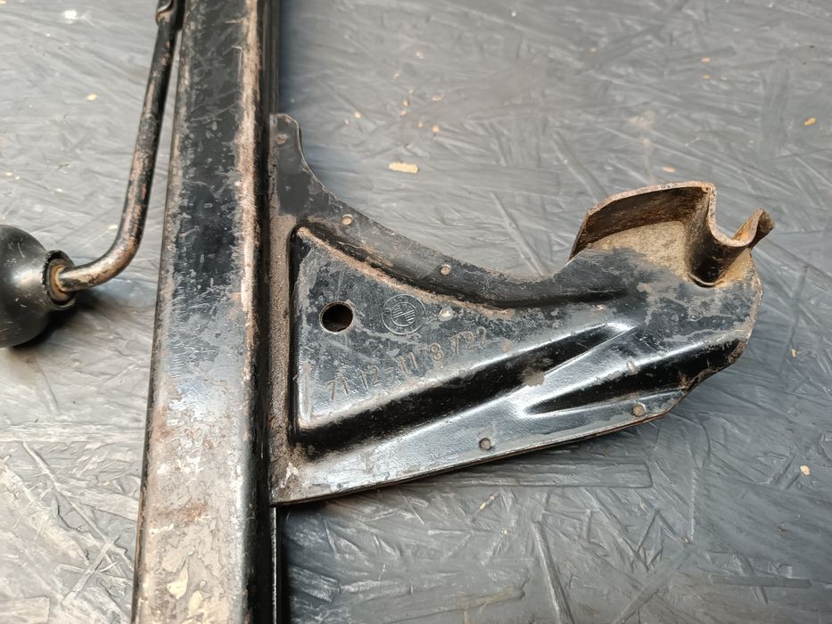 Домкрат БМВ Е30 BMW E30