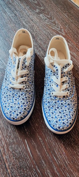 Кеди, мокасини 37-38 розмір