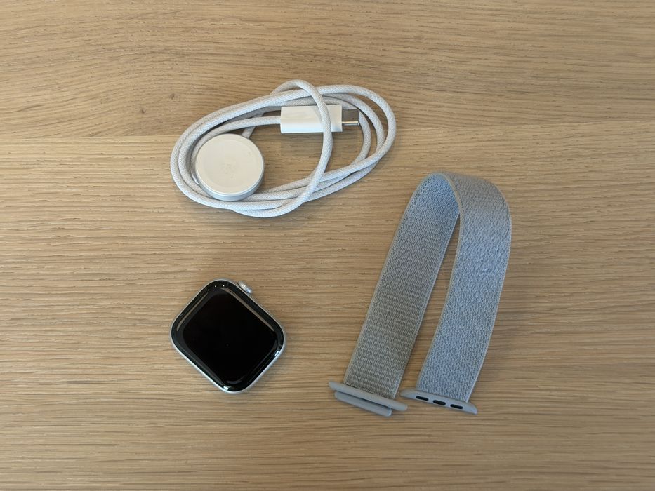 Apple Watch Series 10 42mm Srebrny