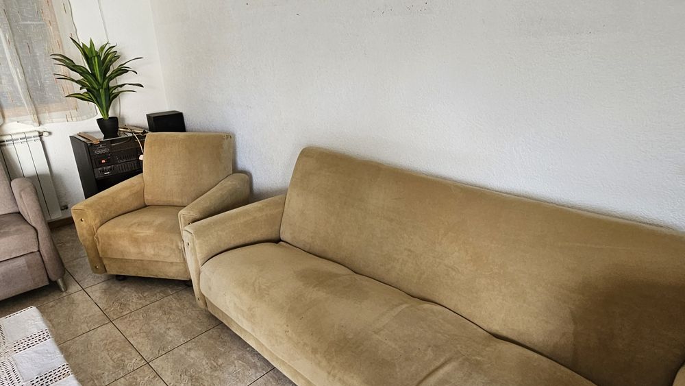 Conjunto de sofá e Poltrona