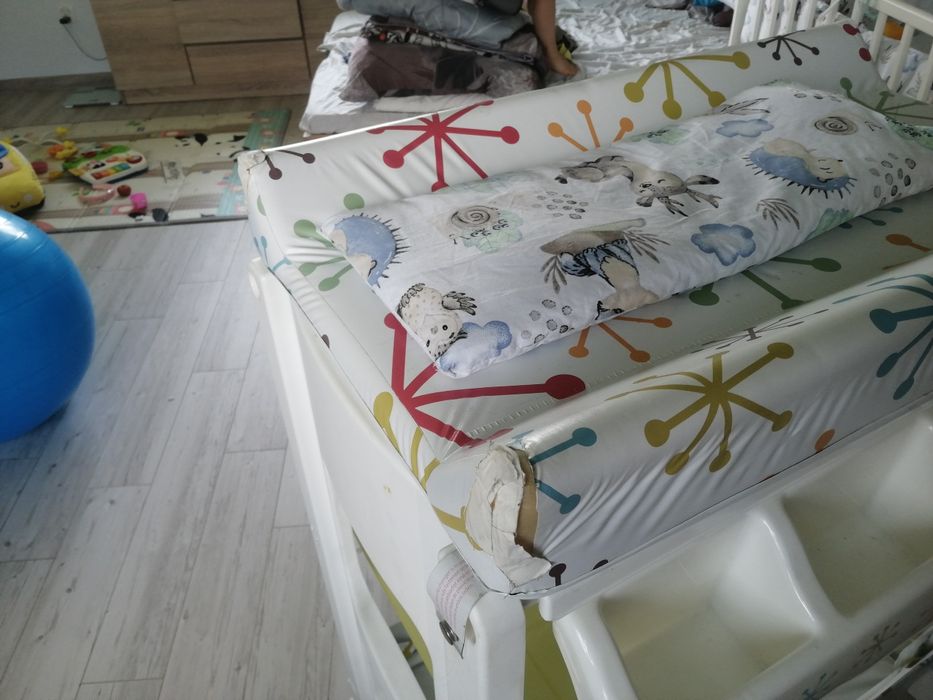 Przewijak wolnostojący