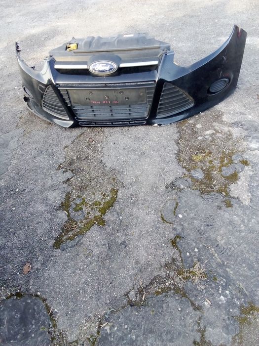 Zderzak przedni Ford Focus Mk 3