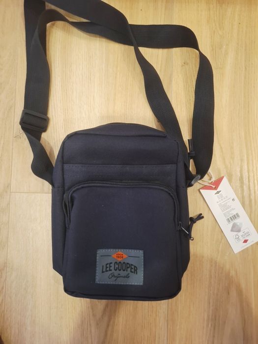 granatowa saszetka męska lee cooper