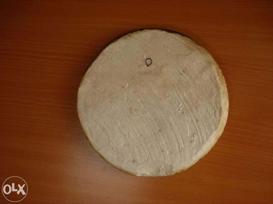 Medalha em gesso pintada a mão p/parede