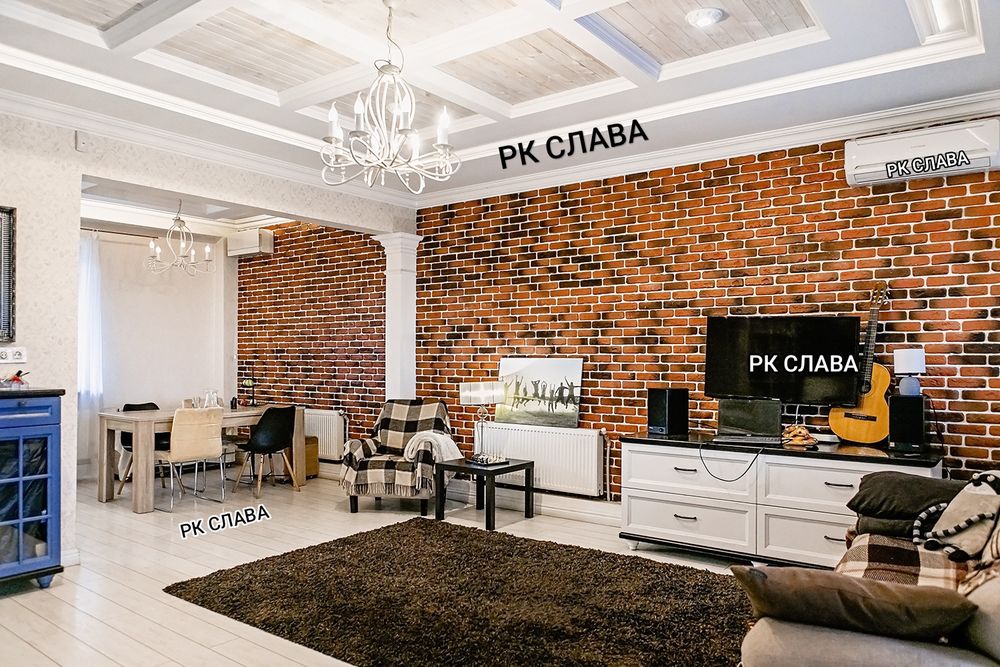 Продам котедж в Безлюдівці з виходом на  озеро і спортивним полем