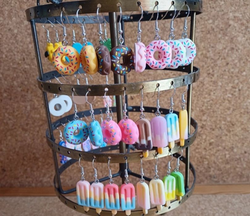 Brincos divertidos novos.  Cada 2,30€