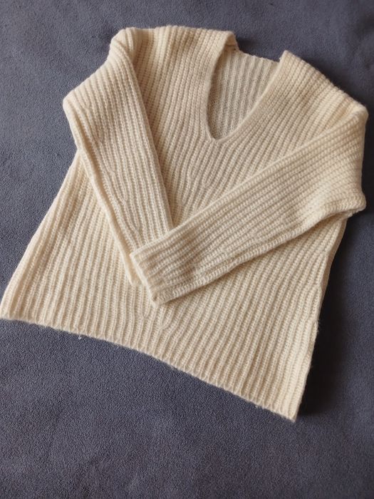 Теплий , базовий ,светр DRYKORN