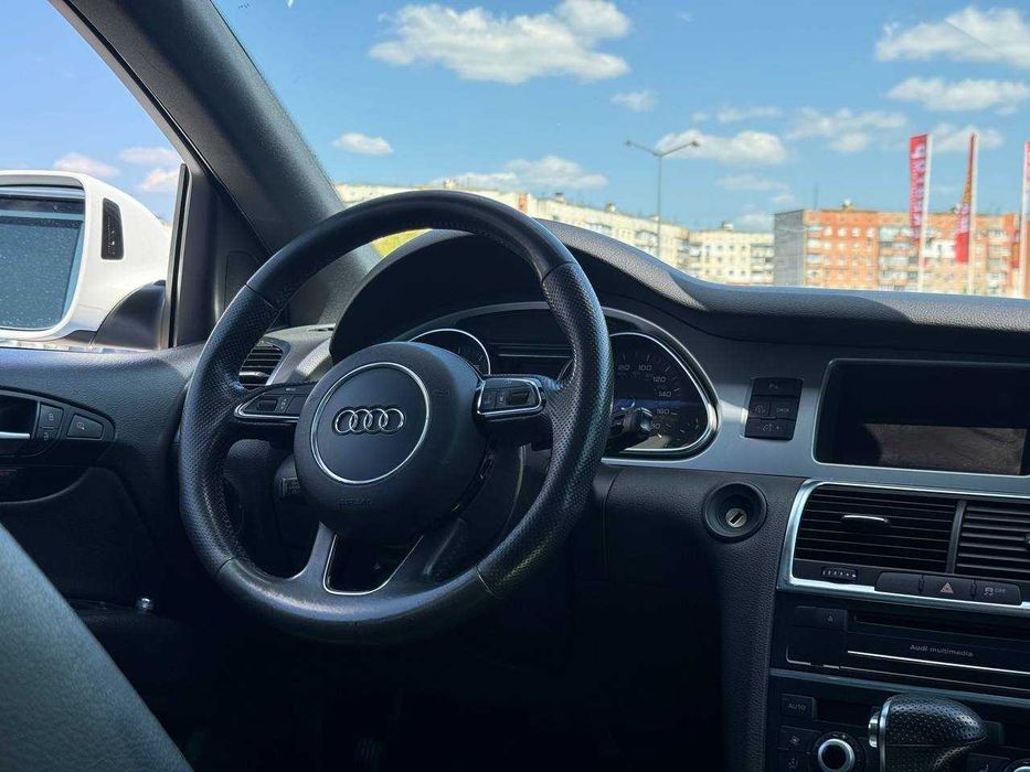 Продам Audi Q7 3.0 TFSI 2013
