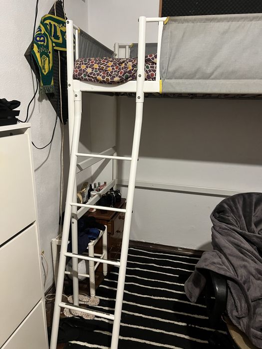 Cama beliche IKEA