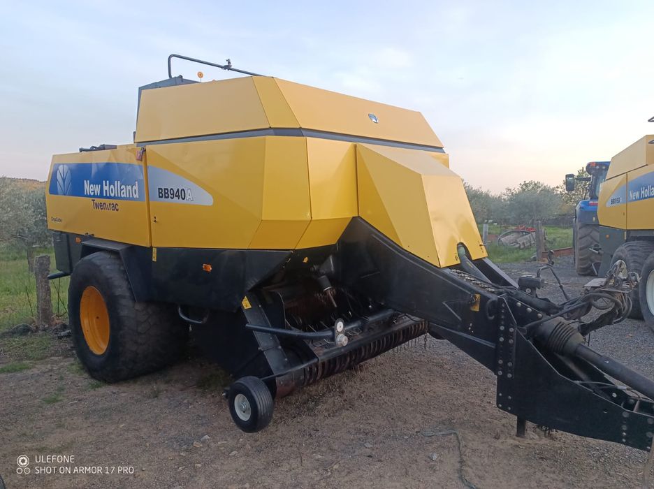 enfardadeira  New Holland bb940