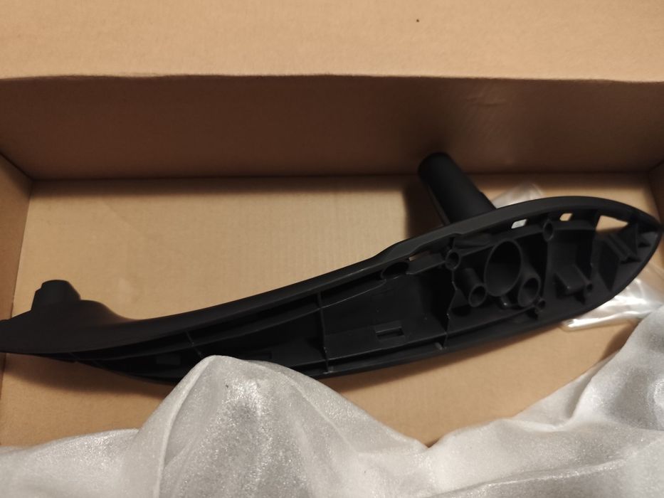 Acabamentos interiores  de puxadores de portas traseiras