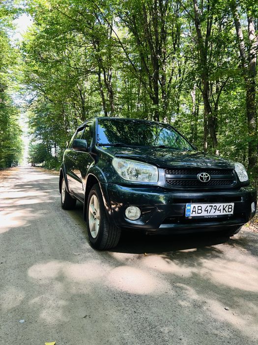 Продам Toyota RAV4