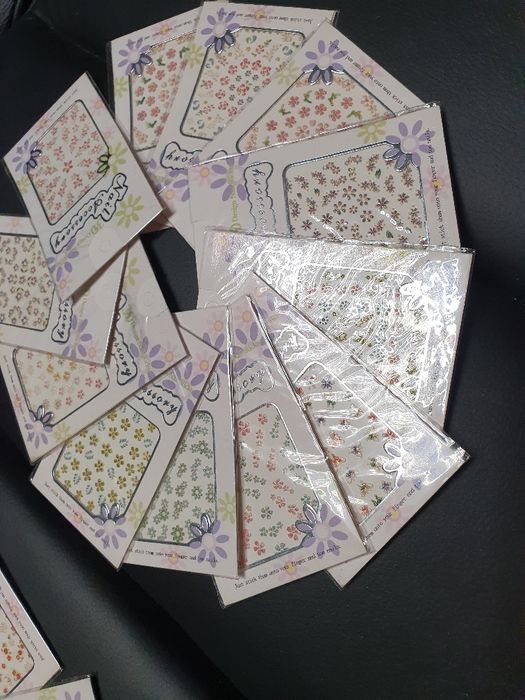 Naklejki ozdoby na paznokcie 94szt.