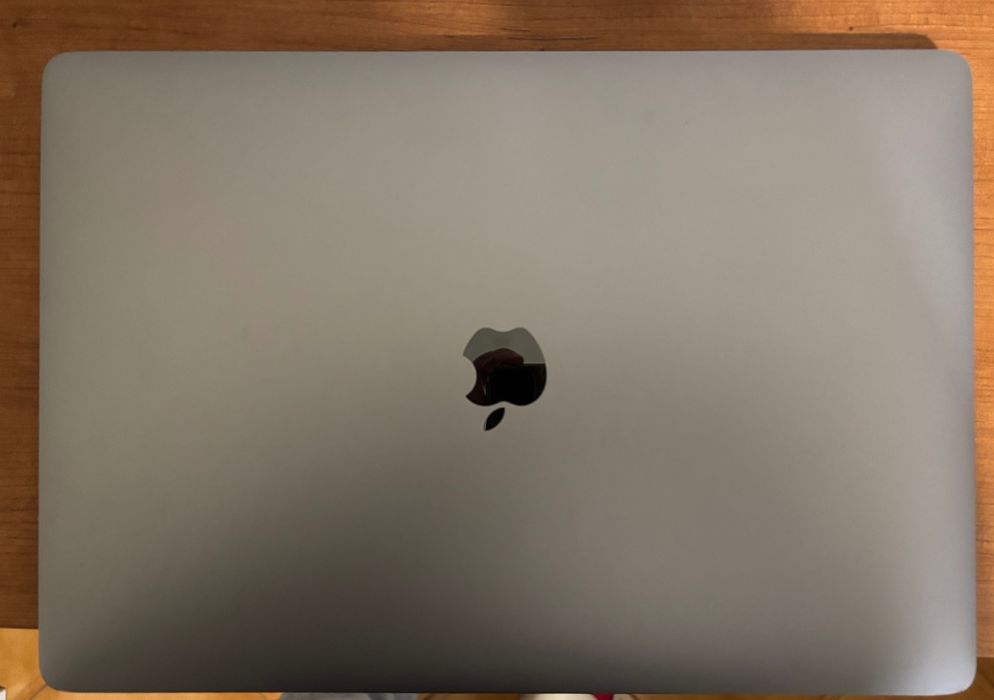 MacBook Pro 15" 1028