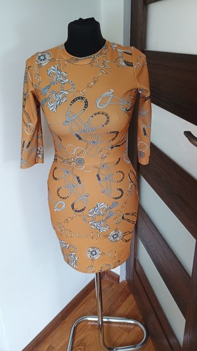 Musztardowa wzorzysta sukienka Mosquito XS