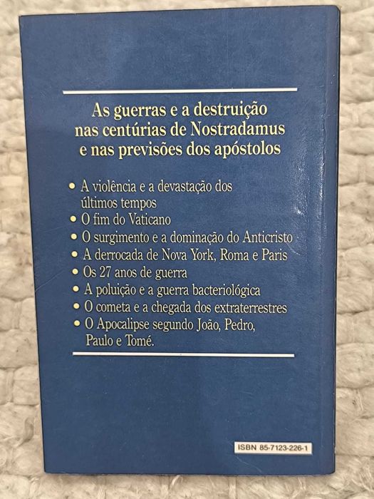 Livro As Profecias De Nostradamus De Vários Autores