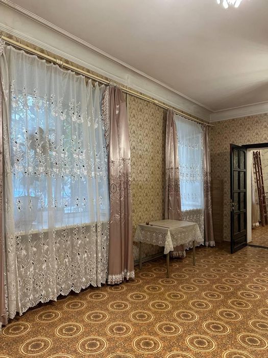 Продам 3-кімн квартиру біля Музкомедії, вул. Ясна (3-203-029)