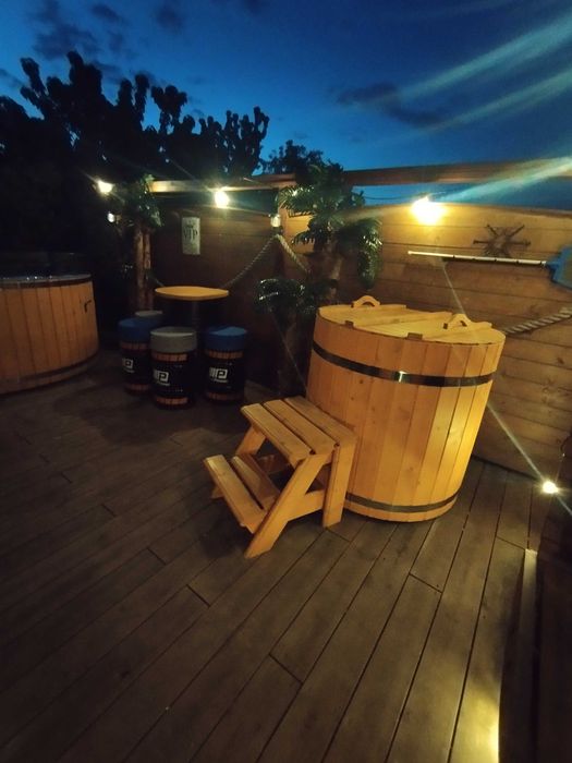 BANIA-BALIA-JACUZZY/SAUNA                         
 Chata w Józefkowie