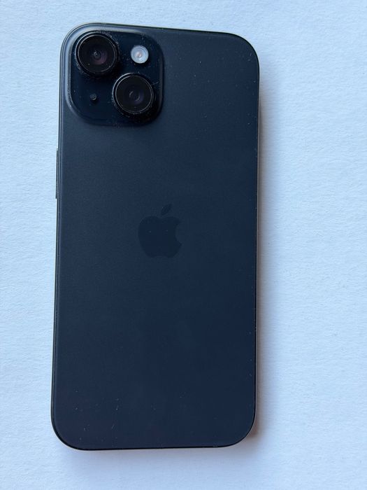 iPhone 15 128GB czarny